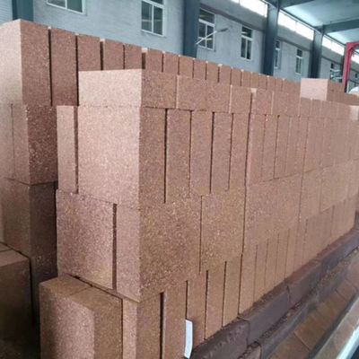 Fe2O3 4-5% Magnesia Lron Raw Material BOF Magnesia-Carbon Bricks for Superior Steel